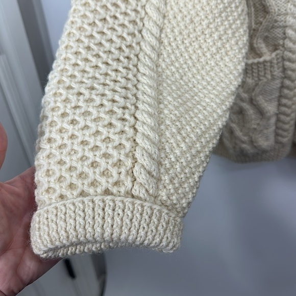 Blarney Woolen Mills Ireland Wool Cable Knit Sweater Cardigan Size 48 NWT. - Picture 5 of 15